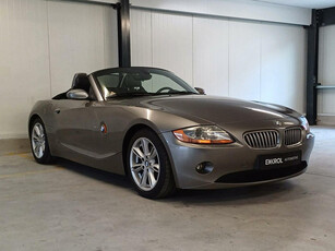 BMW Z4 Roadster 3.0i S (Leder / Navi / Xenon / Clima / NAP)