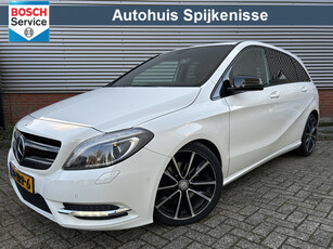 Mercedes-Benz B-Klasse 180 Ambition | Night-pakket | Nette Auto | LMV 18'' | Parkeer Sensoren |