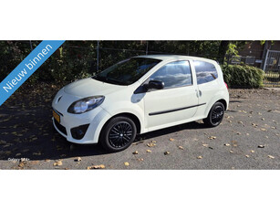 Renault Twingo 1.2-16V Collection LEUKE AUTO RIJDT EN SCHAKELT GOED