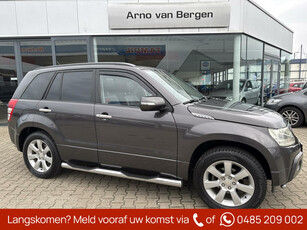 Suzuki Grand Vitara 2.4 High Executive, automaat, lederen interieur, schuif-/kanteldak, clima, cruisecontrol, achteruitrijcamera, trekhaak afneembaar etc.