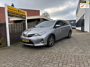 Toyota Auris Touring Sports 1.8 Hybrid Lease