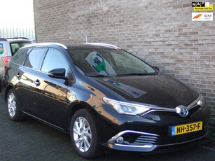 Toyota Auris Touring Sports 1.8 Hybrid Lease pro - Dealer onderhouden - Panoramadak -