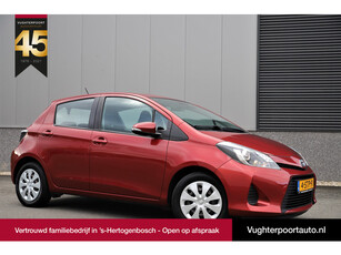 Toyota Yaris 1.5 Full Hybrid/Automaat/Cruise/Camera/Navigatie/Led