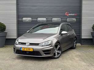 Volkswagen Golf 2.0 TSI DSG R 4Motion | Panoramdak | Camera | Keyless Entry/Go | Leer |