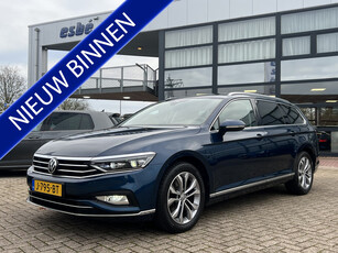 Volkswagen Passat Variant 1.5 TSI 150 pk Elegance Panoramadak Led Matrix ACC Camera Parkeersensoren Chroom Pakket Stoelverwarming 1/2 Leder Alcantara NL Auto 1e Eigenaar