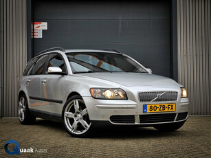 Volvo V50 2.4 5-Cilinder | TREKHAAK | XENON | CRUISE | AIRCO | DAKDRAGERS