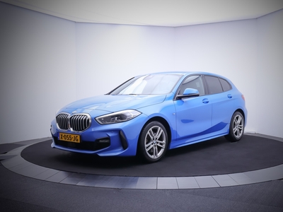 BMW 1-SERIE 118iA M-SPORT High Executive FULL LED/NAVI/CARPLAY/ADAPTIVE CRUISE/DIGIDASH/STOELVERW./LANE ASSIST/PDC V+A/LMV