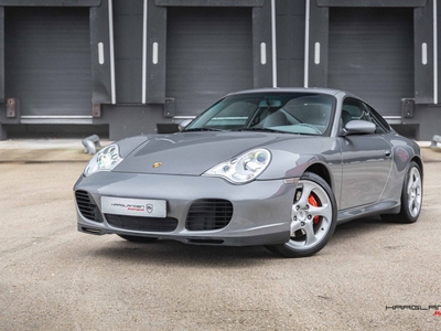 Porsche 911 3.6 Coupé Carrera 4S