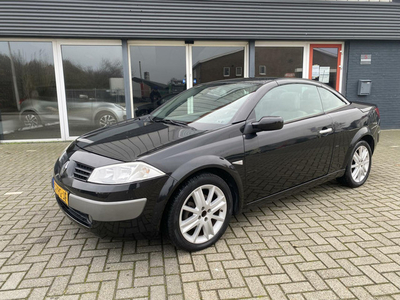 Renault Mégane Coupé-Cabriolet 2.0-16V Privilège Luxe