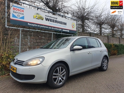 VOLKSWAGEN GOLF 1.2 TSI Highline BlueMotion nette auto met lage km stand!