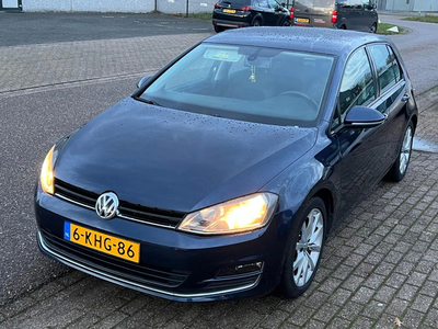 Volkswagen Golf 1.4 TSI Highline NL AUTO | Prijs inclusief benodigde onderhoud en APK!