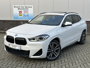 BMW X2 xDrive25e M-Sport | HUD | Pano | Harman & K | Adaptiv CC | 19'' | High Executive Adaptive CC | Dodehoek-assistent - Noodremsyst assist - Snelh-/afstandsreg- Camera Interesse, Proefrit? Bel of app met: 06-24 28 28 42