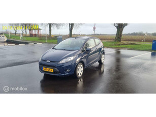 Ford Fiesta 1.25 Trend airco nwe apk radio/cd cv !!!!