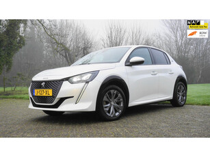 Peugeot E-208 EV Allure 50 kWh Camera Navigatie