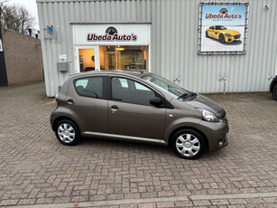 Toyota Aygo 1.0 VVT-i Now 5 DEURS AIRCO APK NIEUW 3750E