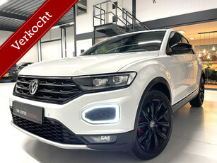 Volkswagen T-Roc 1.5 TSI Sport/ Camera/ Virtual Dashboard/ CarPlay/ 18''LMV