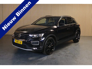 Volkswagen T-Roc 1.5 TSI Sport - Panoramadak - Adapative Cruisecontrol - Stoelverwarming