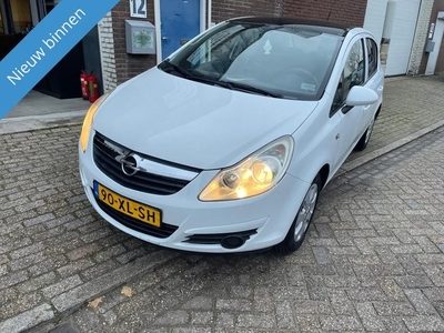 Opel Corsa 1.0-12V Essentia