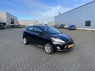 FORD FIESTA 1.25 Titanium 5 drs 81 DKM