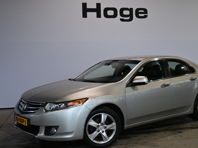 HONDA ACCORD 2.0i Elegance Airco ECC Cruise control Stoelverwarming Licht metaal Trekhaak Inruil mogelijk