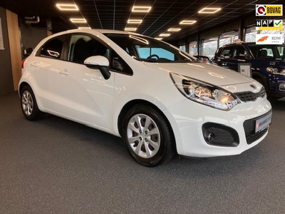 KIA RIO 1.2 CVVT Plus Pack | Origineel Nederlandse Auto | Airco | LED Dagrij | Radio/Bluetooth/Navigatie | Isofix | Armsteun