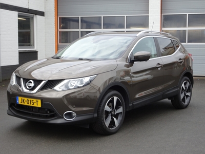 NISSAN QASHQAI 1.2 Connect Edition Navigatie, panorama dak, automatische airco, parkeersensoren, cruise controle, camera, licht metalen velgen, trekhaak,enz.