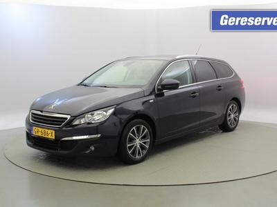 PEUGEOT 308 1.2 PureTech Style Automaat - Navi, Clima