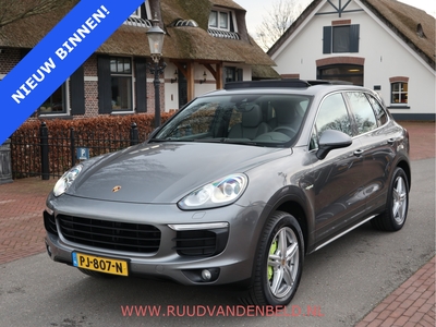 PORSCHE CAYENNE 3.0 E-HYBRID PANODAK/BOSE/LUCHTVERING/XENON