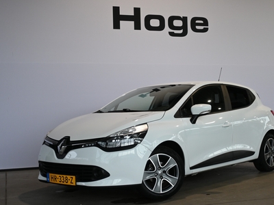 RENAULT CLIO 1.5 dCi ECO Expression Airco Cruise control Navigatie Dealeronderhouden Licht metaal Inruil mogelijk