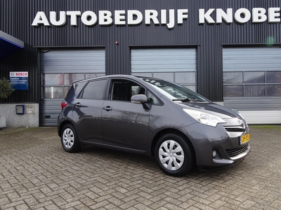 TOYOTA VERSO-S 1.3 VVT-i Aspiration, NL AUTO, NAP, AUTOMAAT, TREKHAAK, CAMERA, PANODAK