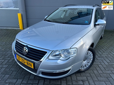 VOLKSWAGEN PASSAT Variant 1.6 FSI *1eEigenaar*automaat*NAVI*Clima-Airco*Cruise*APK*NAP*Bluetooth*C-D-Afstandsbediening