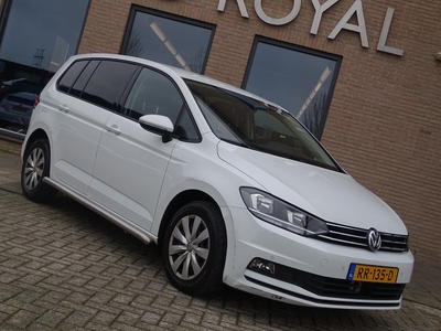 VOLKSWAGEN TOURAN 2.0 TDi SCR Comfortline 150 Pk - Automaat, Navigatie, Airco/ECC, CruiseControl, GERESERVEERD