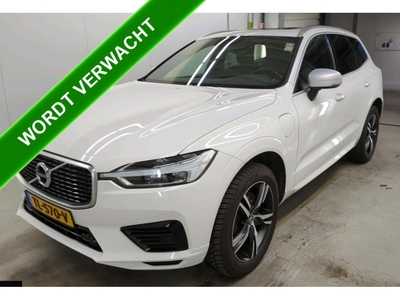 VOLVO XC60 2.0 T8 Hybride AWD R-Design / Panoramadak / Trekhaak / Pdc+Camera / Xenon / Versatility Line