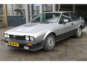 Alfa Romeo GTV 3.0 V6 QV motor, airco, schuifdak vanaf 2e eigenaar supermooi