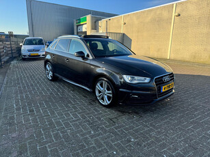 Audi A3 Sportback 1.4 TFSI S -LINE G-TRON PANO/XENON