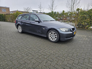 BMW 3 Serie Touring 318i Business Line