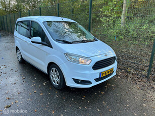 Ford Tourneo Courier 1.0 Titanium