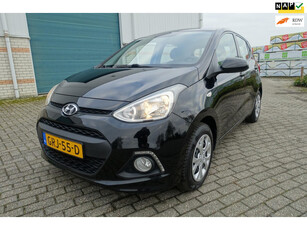 Hyundai I10 - vol automaat - zeer lage km stand - park.sensorenpark sensoren - 1.0i i-Motion Comfort