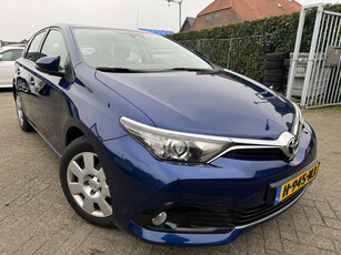 Toyota Auris 1.4D Aspiration - B