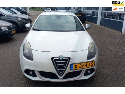 Alfa Romeo Giulietta 1.4 T Distinctive Nieuwe APK LED