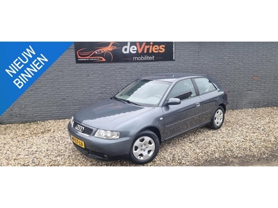 Audi A3 1.8 5V Turbo Ambiente **CLIMA-APK-CRUISE CONTROLE**