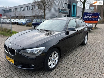 BMW 1-serie 118i - AIRCO - 5 DEURS - ZWART - NETTE STAAT !