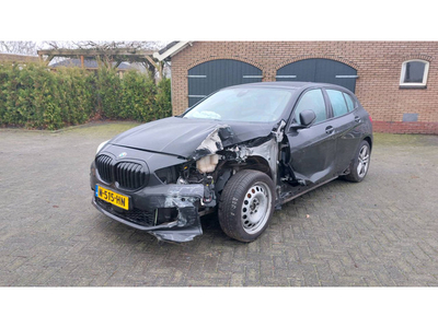 BMW 1-serie 118i High Executive ECC/NAVI/AUTOMAAT BJ 2021