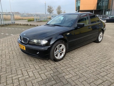 BMW 3-serie 316i Executive Zwart 2002 Airco Cruise NAP!