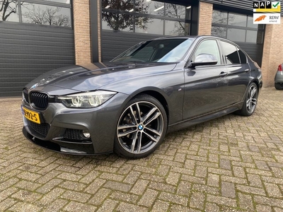 BMW 3-serie 320i High Executive M-Sport Pakket