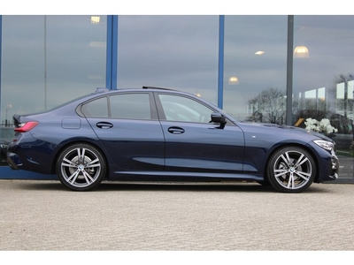 BMW 3-serie 320iA High Executive M-Sport Pakket SCHUIFDAK