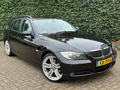 BMW 3-serie Touring 320i Leder/Pano/Trekhaak