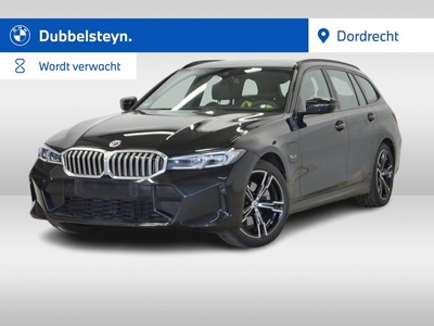 BMW 3 Serie Touring 330e xDrive M-Sport Camera Hifi