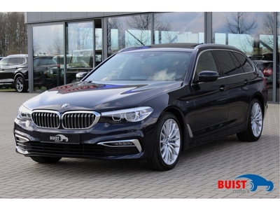 BMW 5 Serie Touring 540i xDrive High Executive PANO HUD 19