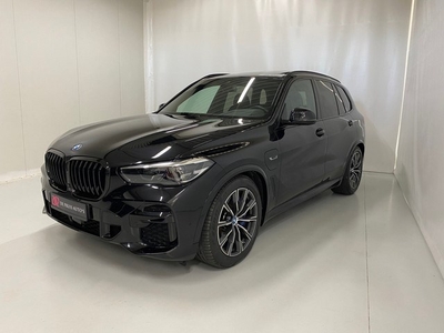 BMW X5 xDrive45e High Executive M-sport Luchtvering